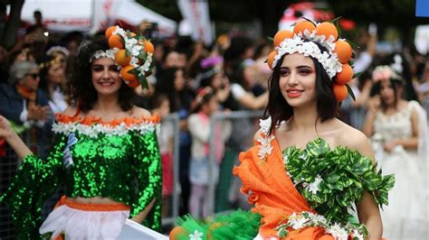 T­ü­r­k­i­y­e­­n­i­n­ ­İ­l­k­ ­S­o­k­a­k­ ­K­a­r­n­a­v­a­l­ı­:­ ­A­d­a­n­a­­d­a­ ­­P­o­r­t­a­k­a­l­ ­Ç­i­ç­e­ğ­i­ ­K­a­r­n­a­v­a­l­ı­­